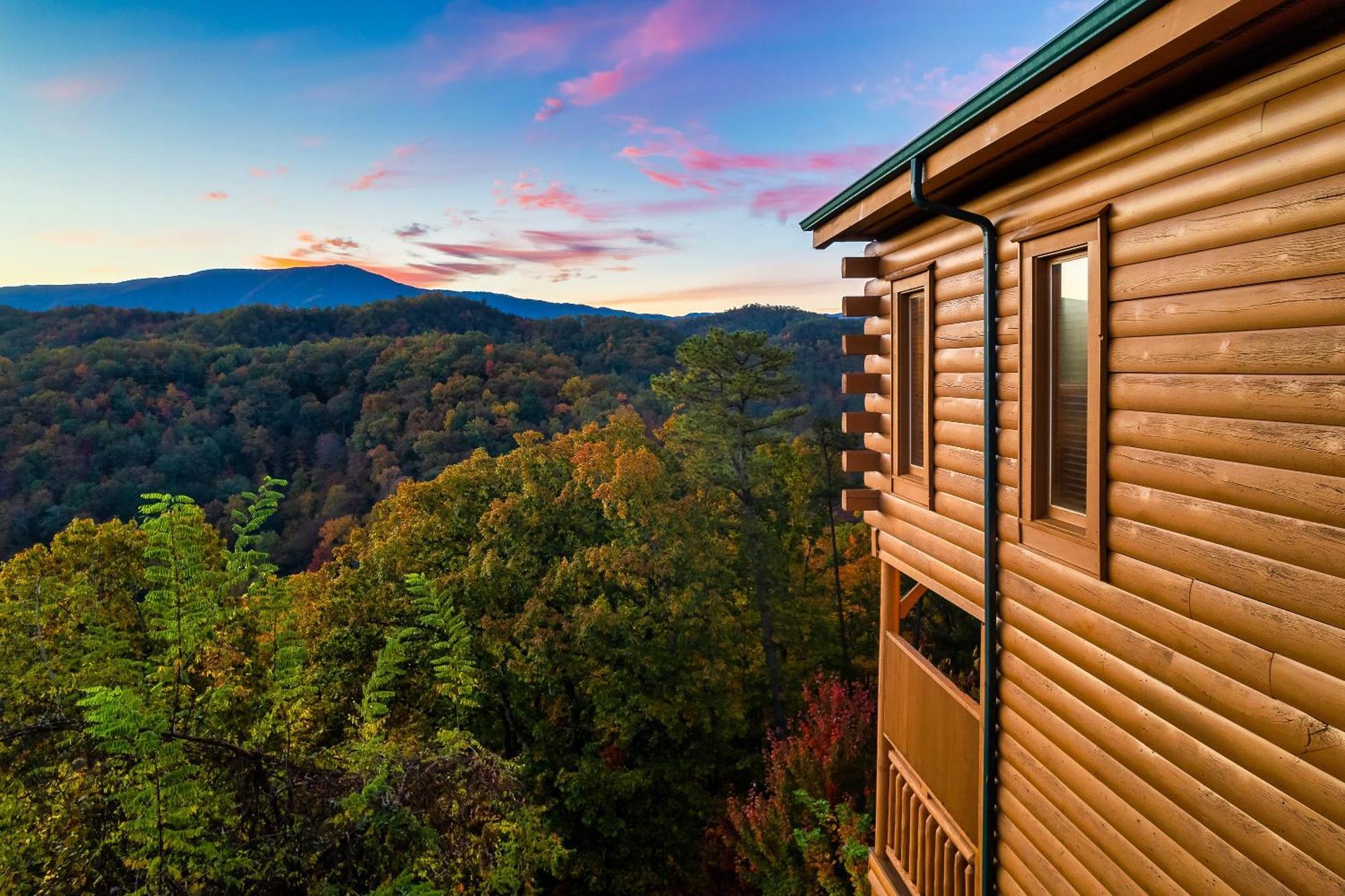 Epic Mountain Views, Hot Tub, Game Room, Sleeps 10 Sevierville Exterior foto