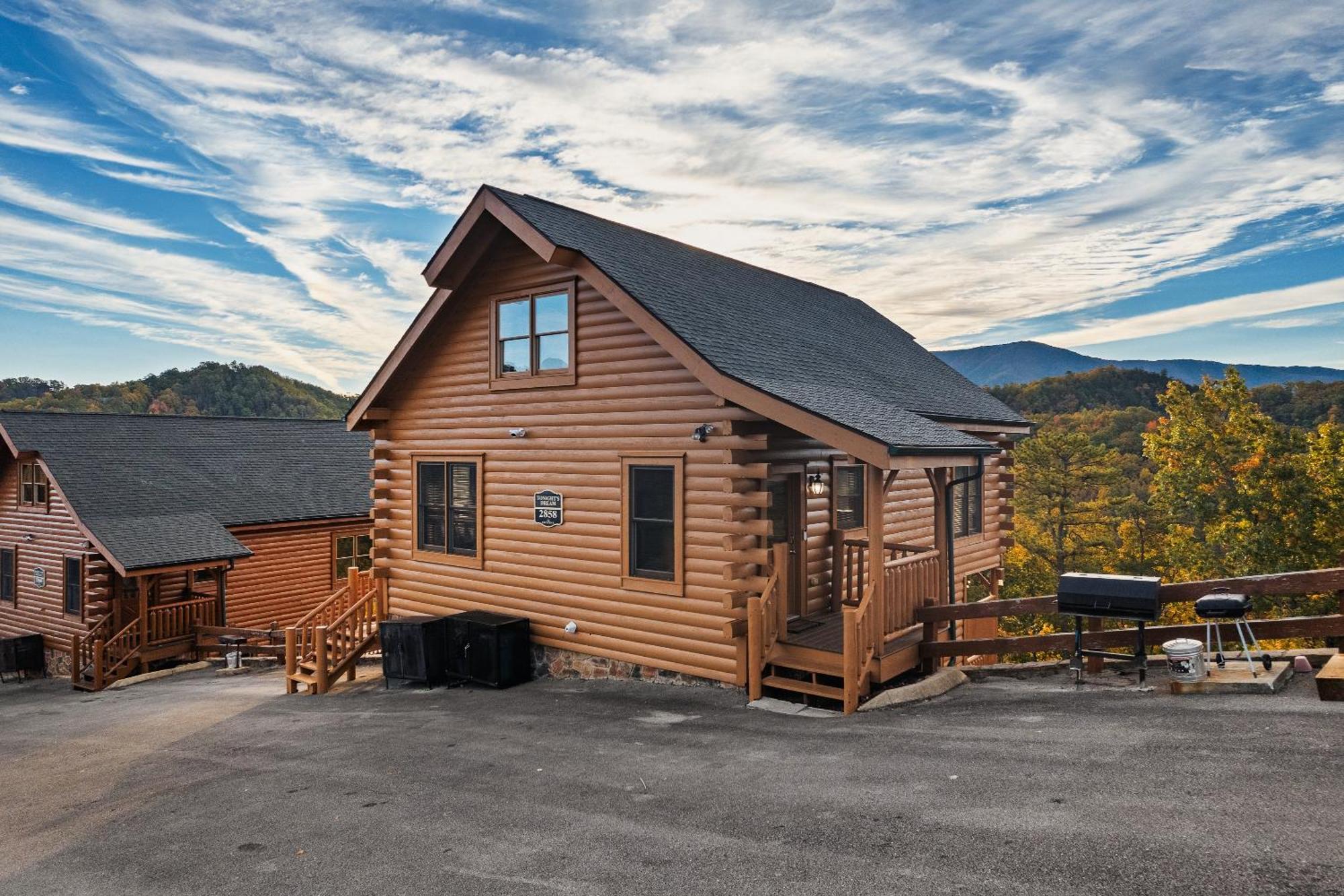 Epic Mountain Views, Hot Tub, Game Room, Sleeps 10 Sevierville Exterior foto