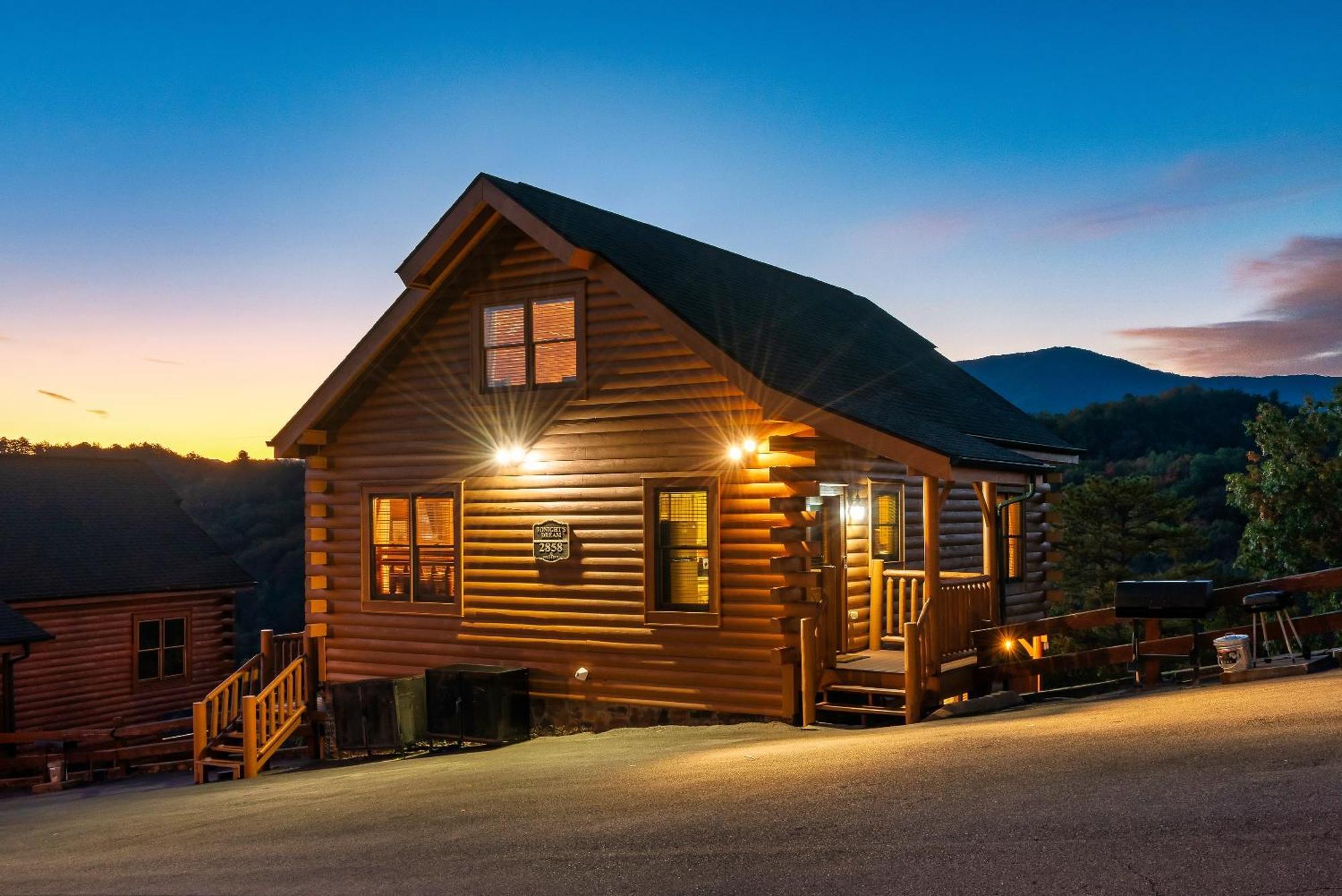 Epic Mountain Views, Hot Tub, Game Room, Sleeps 10 Sevierville Exterior foto